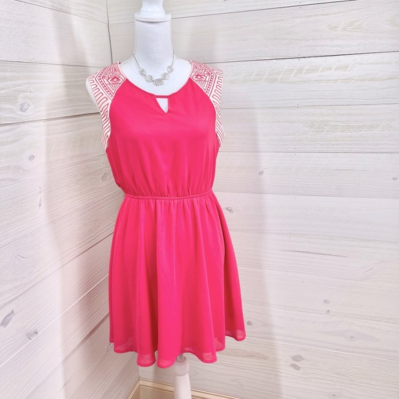 Jealous Tomato Dresses & Skirts - Jealous Tomato Hot Pink Open Back Dress L FREE SHIP